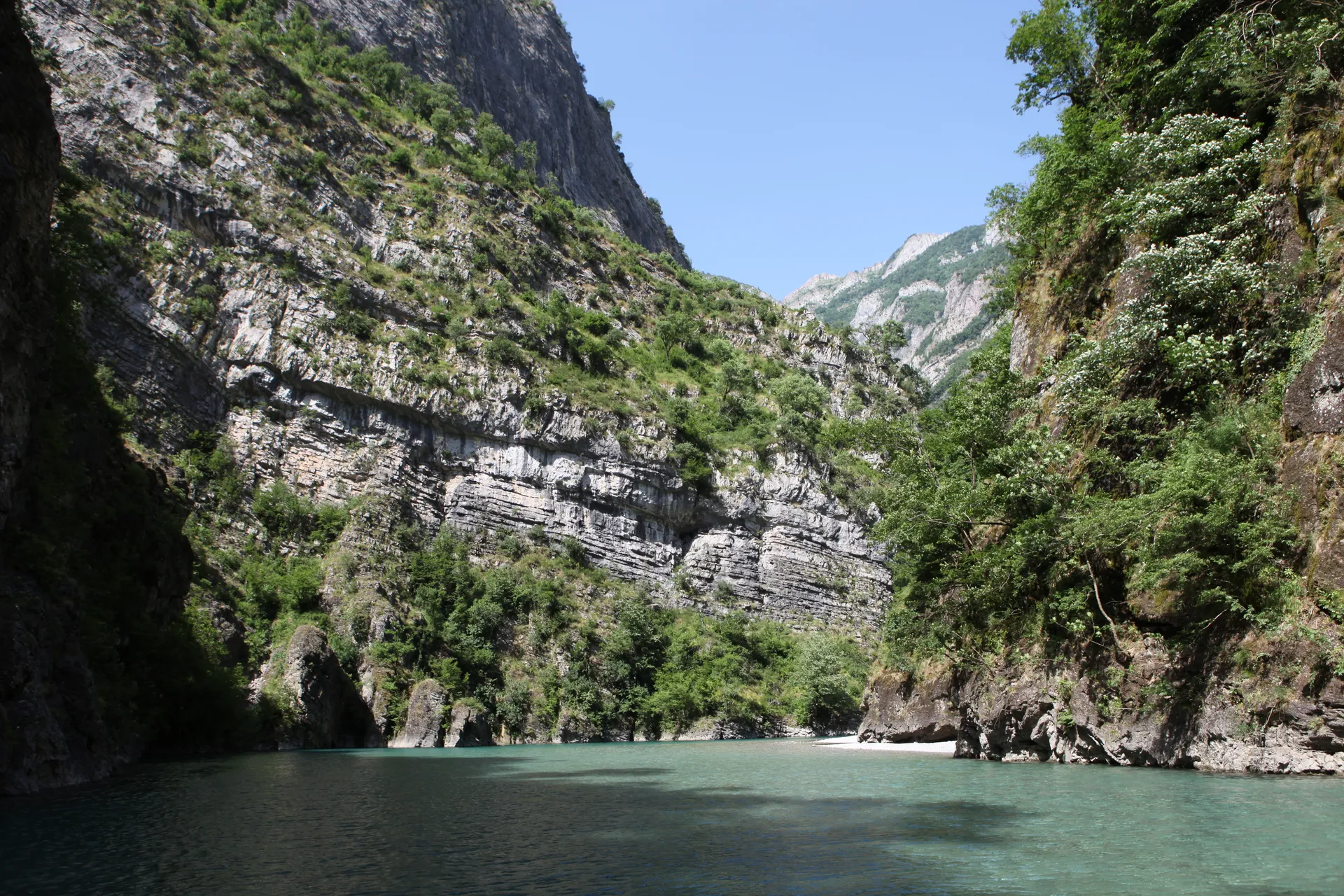 Komani Lake Gallery Image 1